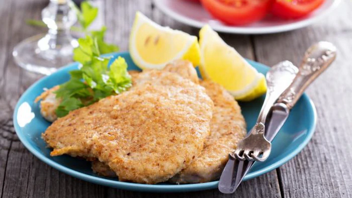 Gustos ca al bunicii: secretul simplu al cotletelor de casă pufoase în aluat