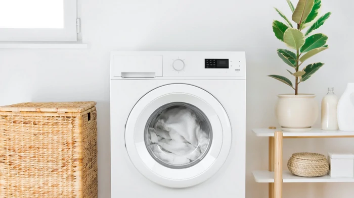 Vă pot „ucide” mașina de spălat și hainele: o listă de 9 lucruri